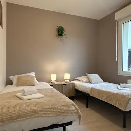 Le Pavillon Des Demoiselles Maison, 6 Pers Сasa de vacaciones *