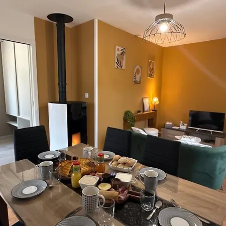 Holiday home Le Pavillon Des Demoiselles Maison, 6 Pers