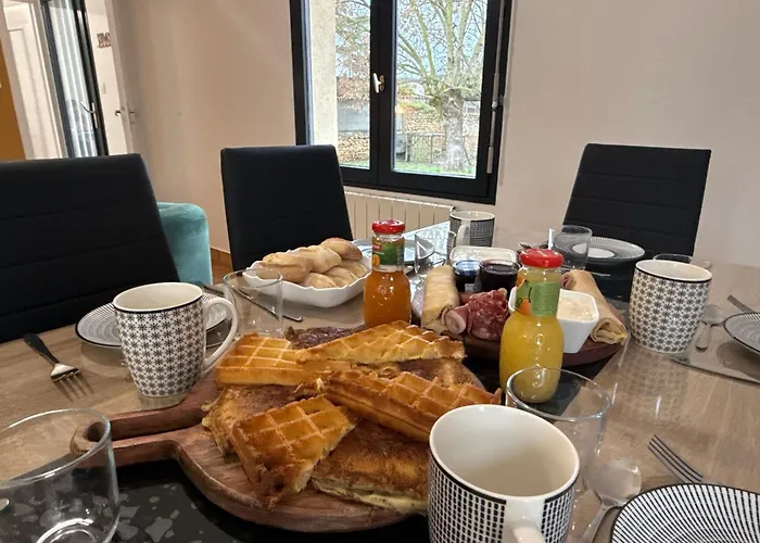 Le Pavillon Des Demoiselles Maison, 6 Pers * Thouars