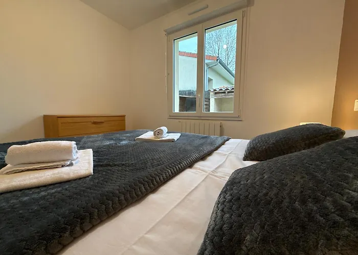 Le Pavillon Des Demoiselles Maison, 6 Pers * Thouars